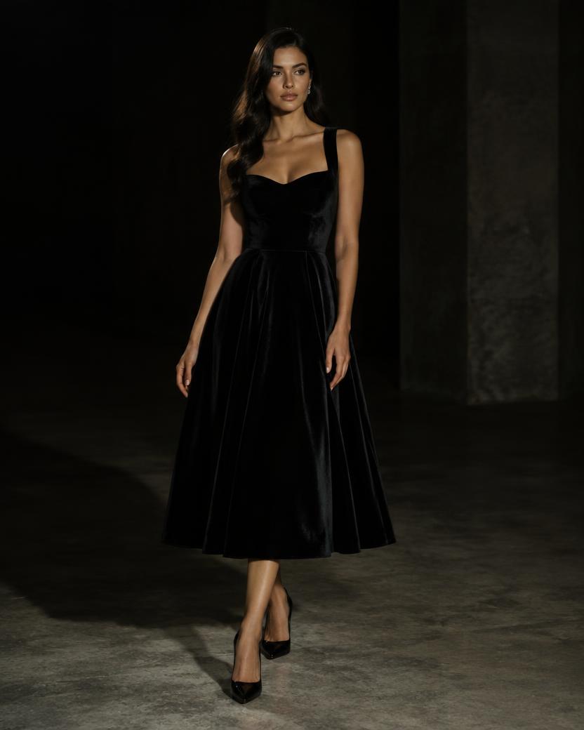 Velvet Sweetheart Fit and Flare Midi in Black